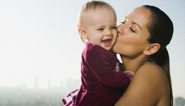 Ayudas por maternidad 2016 - Ayuda a madres trabajadoras y solteras ayudas a madres