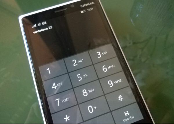 pedir-cita-previa-al-medico-telefono-pantalla