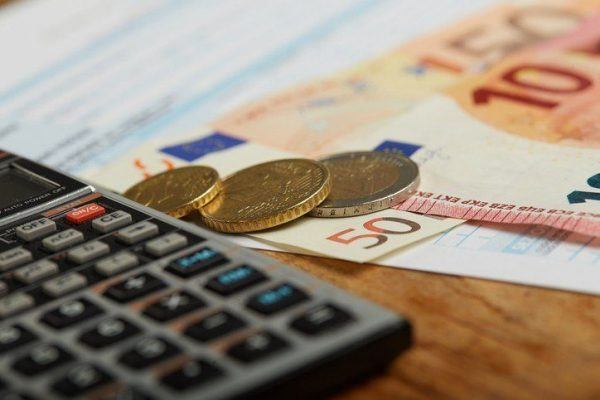 ¿Cómo hacer una factura? Pasos y ejemplos de facturas