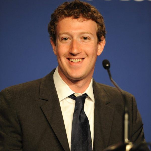 Lista de los diez millonarios más importantes de 2018 y 2018 según Forbes