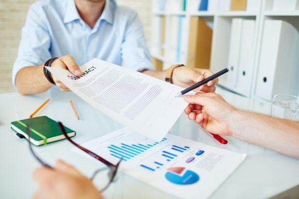 ¿Cómo funciona el traspaso de negocios?